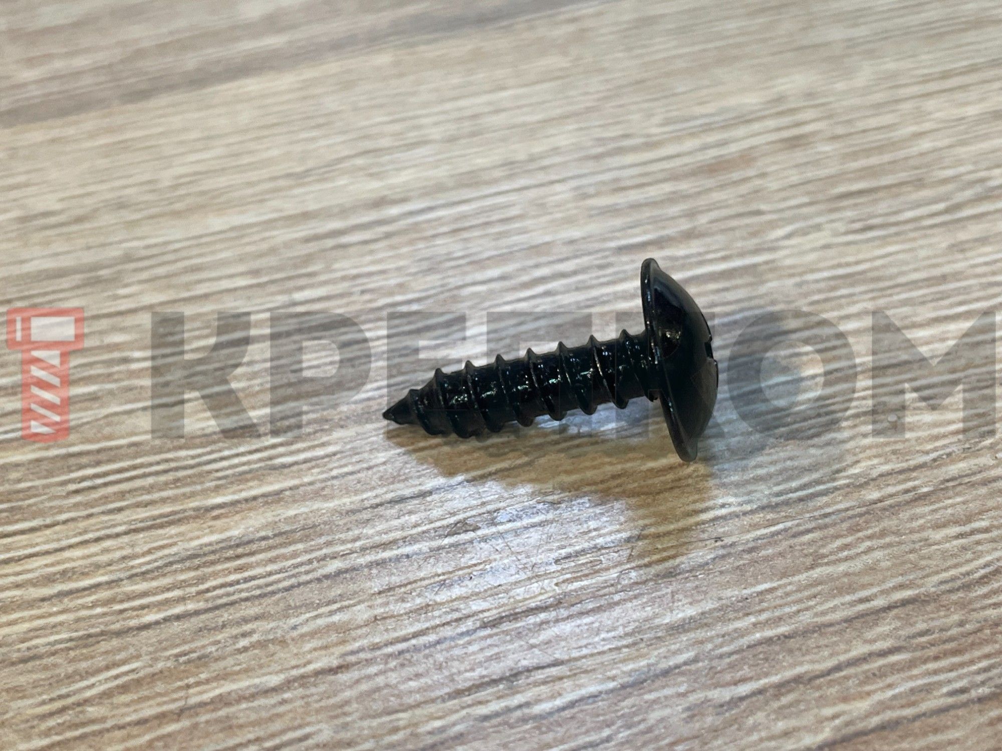 Саморез автомобильный 5х20 мм с фланцем К2231 - фото