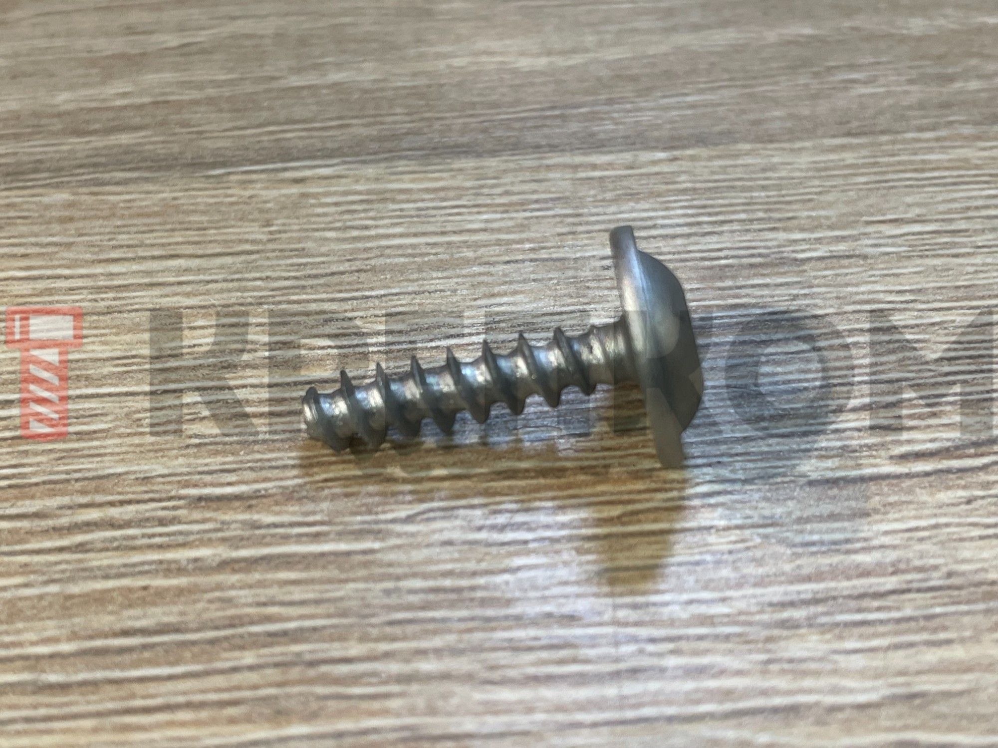 Саморез автомобильный 5х20 мм с фланцем К2093 - фото