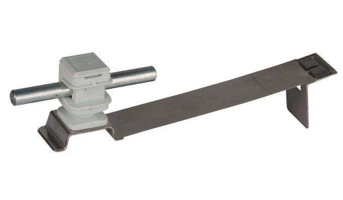 Держатели проводника с гибкой угловой скобой для кровельных поверхностей - фото