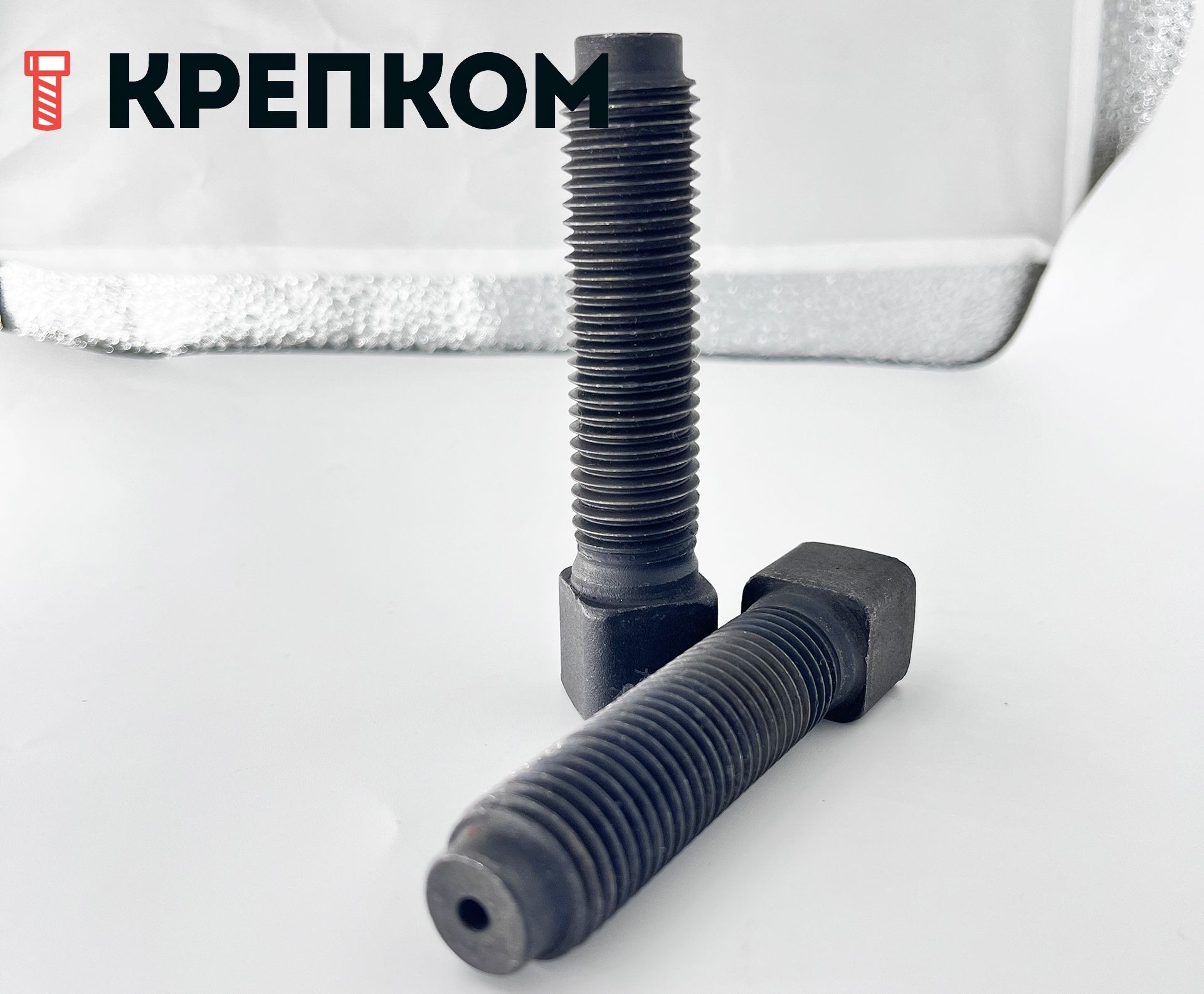 Винт установочный с квадратной головкой DIN 479, класс прочности 8.8 - фото