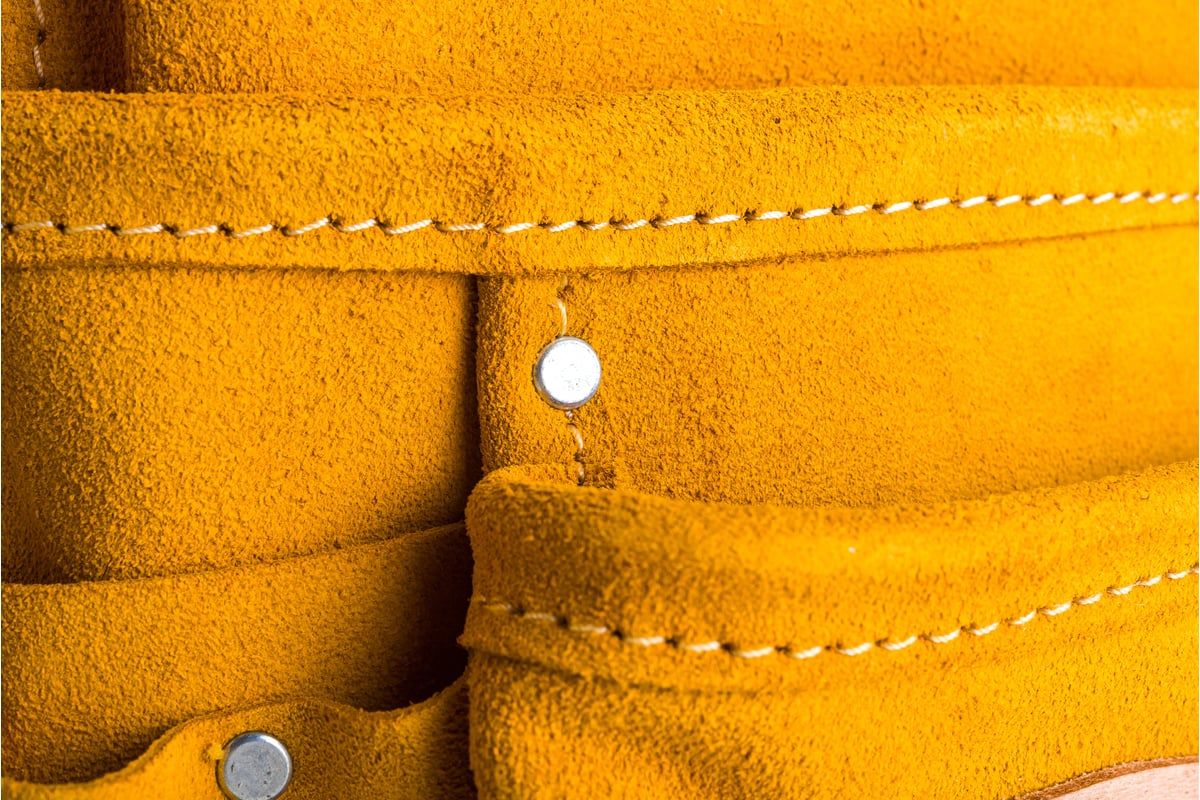 Сумка поясная для инструментов 2 скобы 10 карманов Stayer 38517 - фото