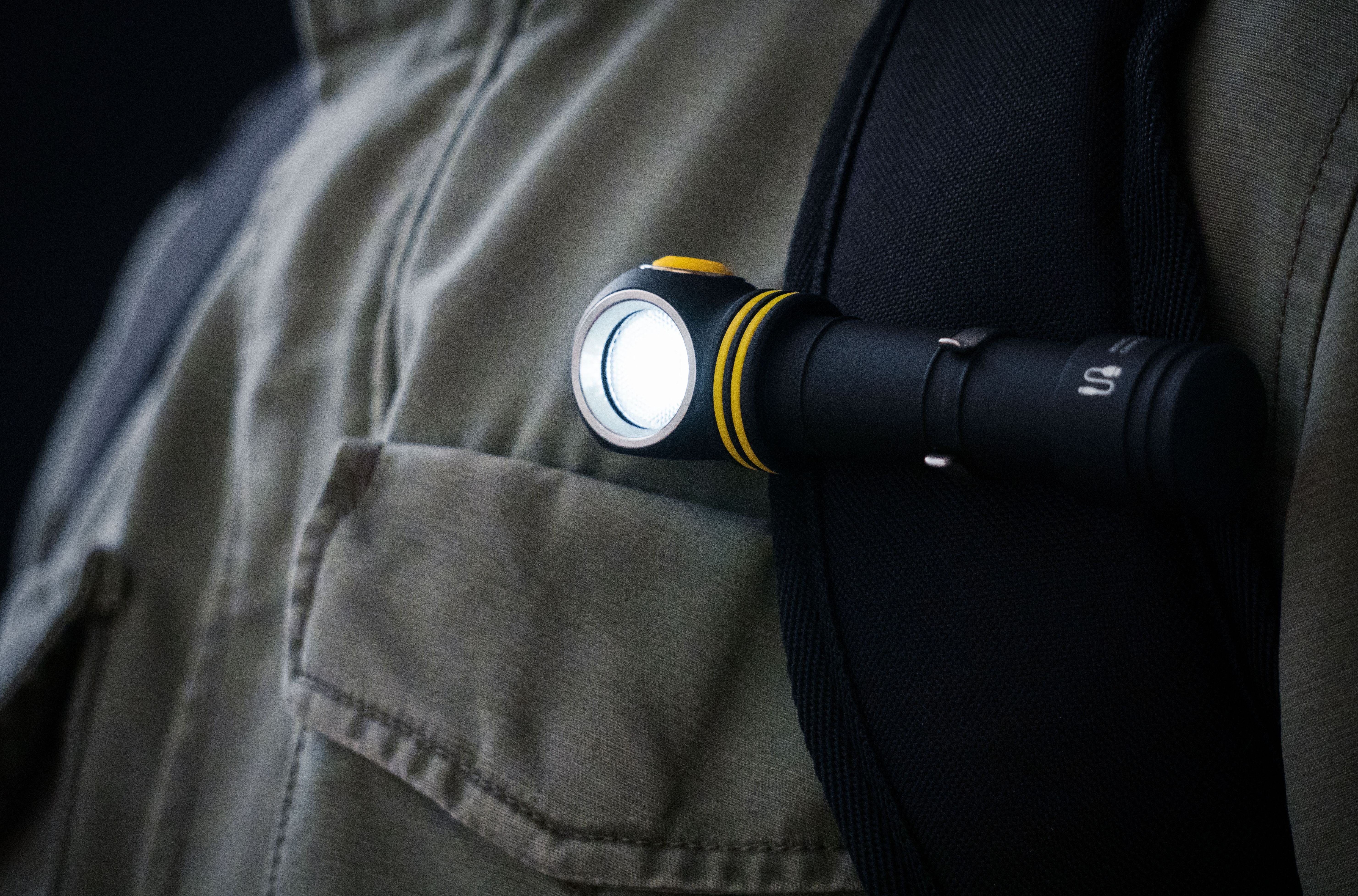 Мультифонарь светодиодный Armytek Elf C2 Micro USB F05102C, 1100 люмен, холодный свет - фото