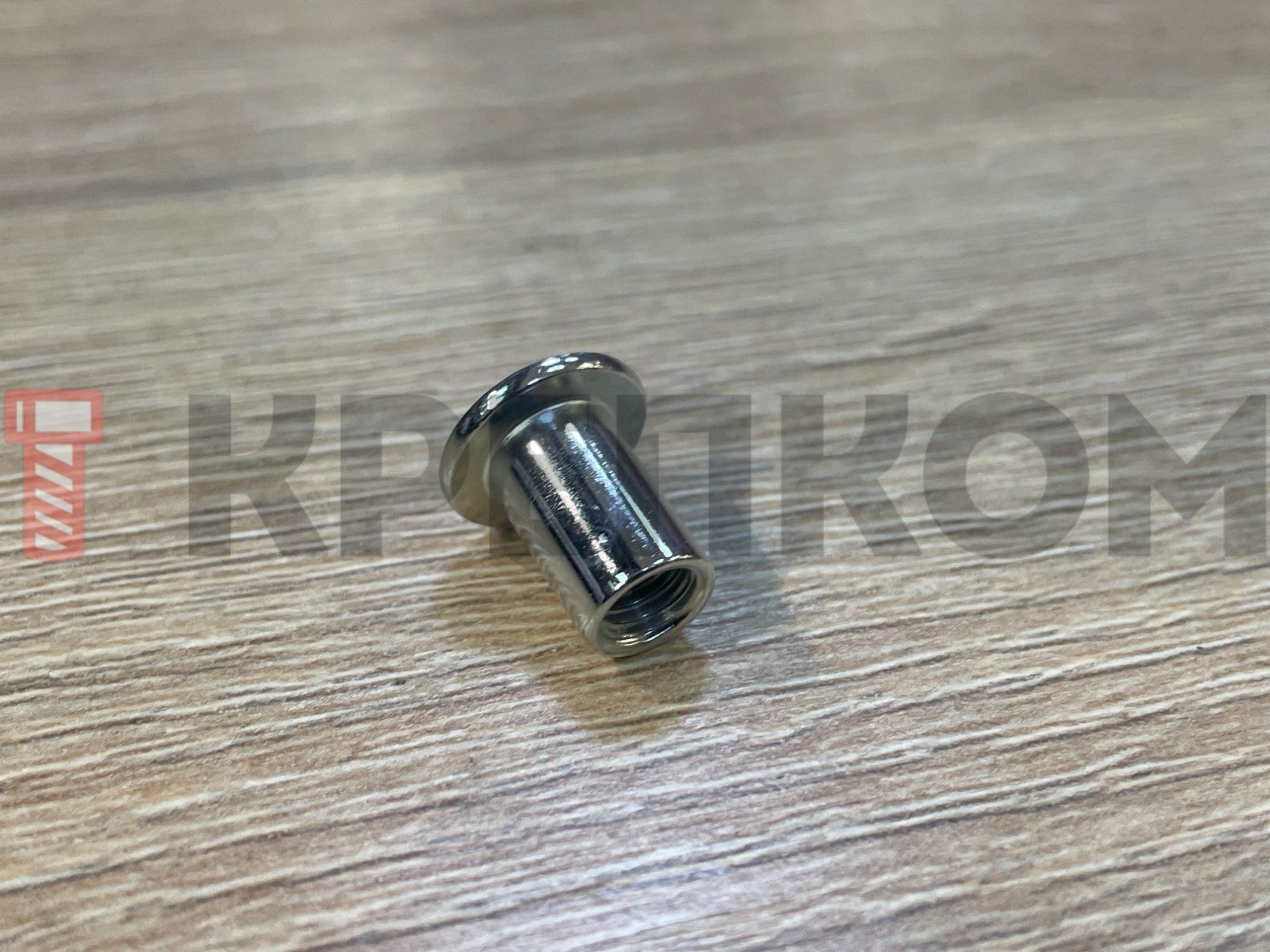 Гайка Эриксона вн/ш плоск. M 6 x 12 x 13 608 A6 оцинк - фото