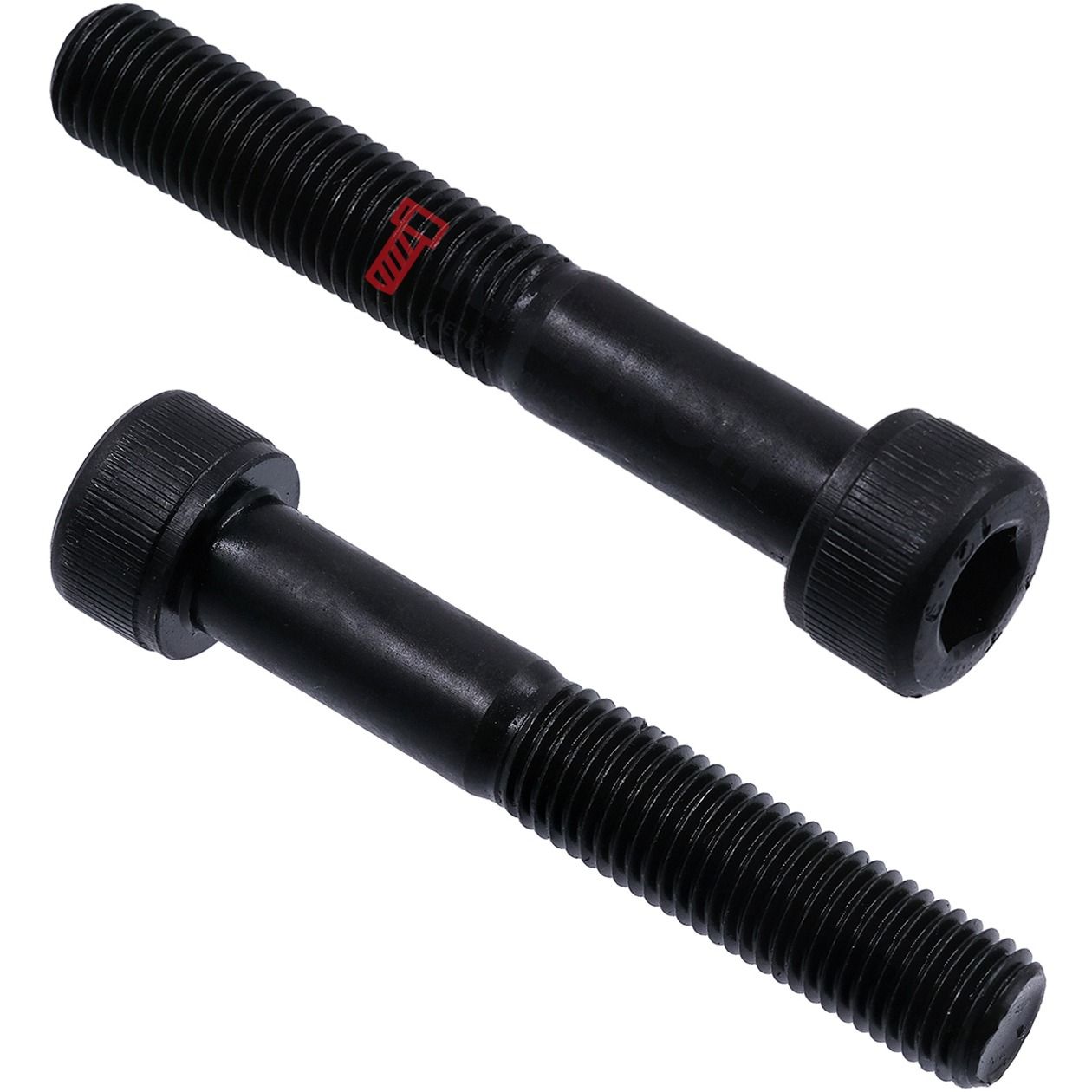 Винт с цилиндрической головкой и внутренним шестигранником М12х210 DIN 912, класс прочности 12.9 - фото