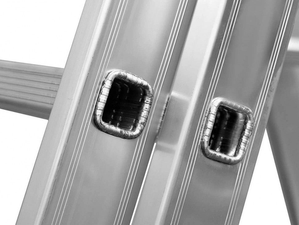 Трехсекционная лестница со стабилизатором СИБИН, алюминий - фото