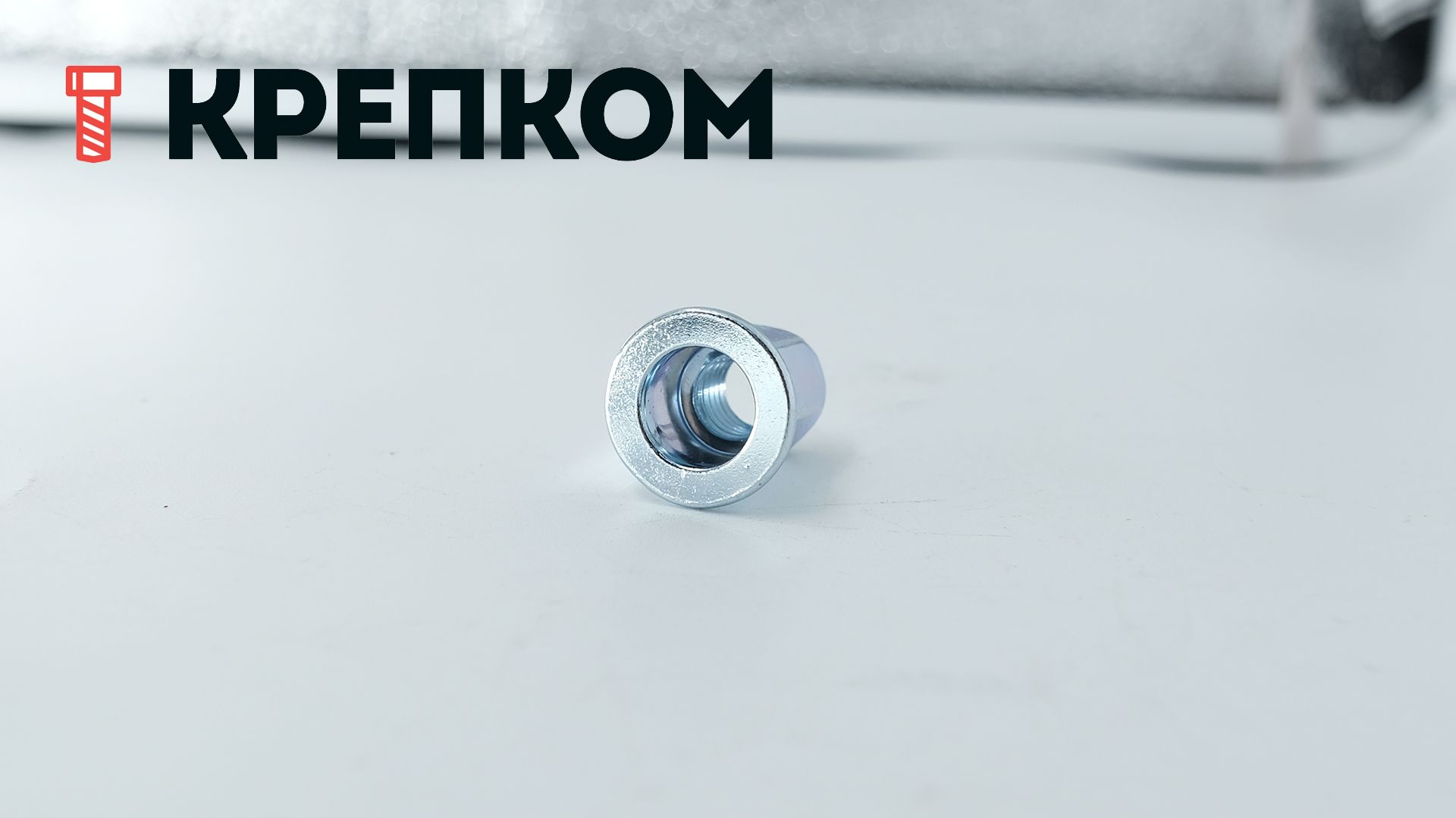 Резьбовая заклепка шестигранная с широким фланцем, сталь - фото