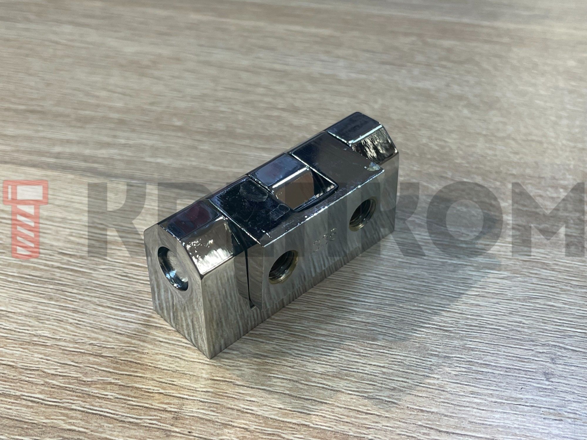 Петля для ящика 30х60 мм, нагрузка 132 кг, L245-3, оцинкованная сталь - фото