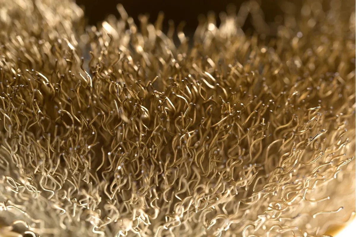 Щетка-крацовка чашечная для УШМ, витая латунированная стальная проволока 0,3 мм Stayer Prof  - фото