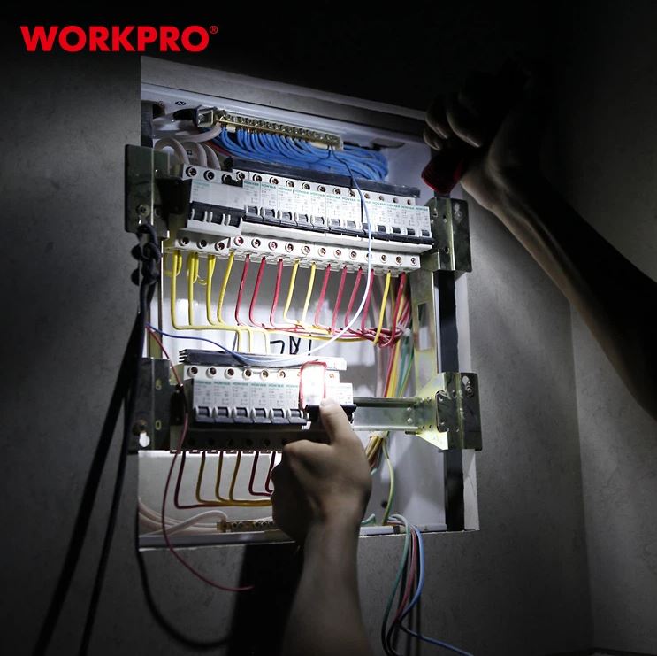 Фонарик светодиодный 6LED 3AAA 30 Лм Workpro WP351002 - фото