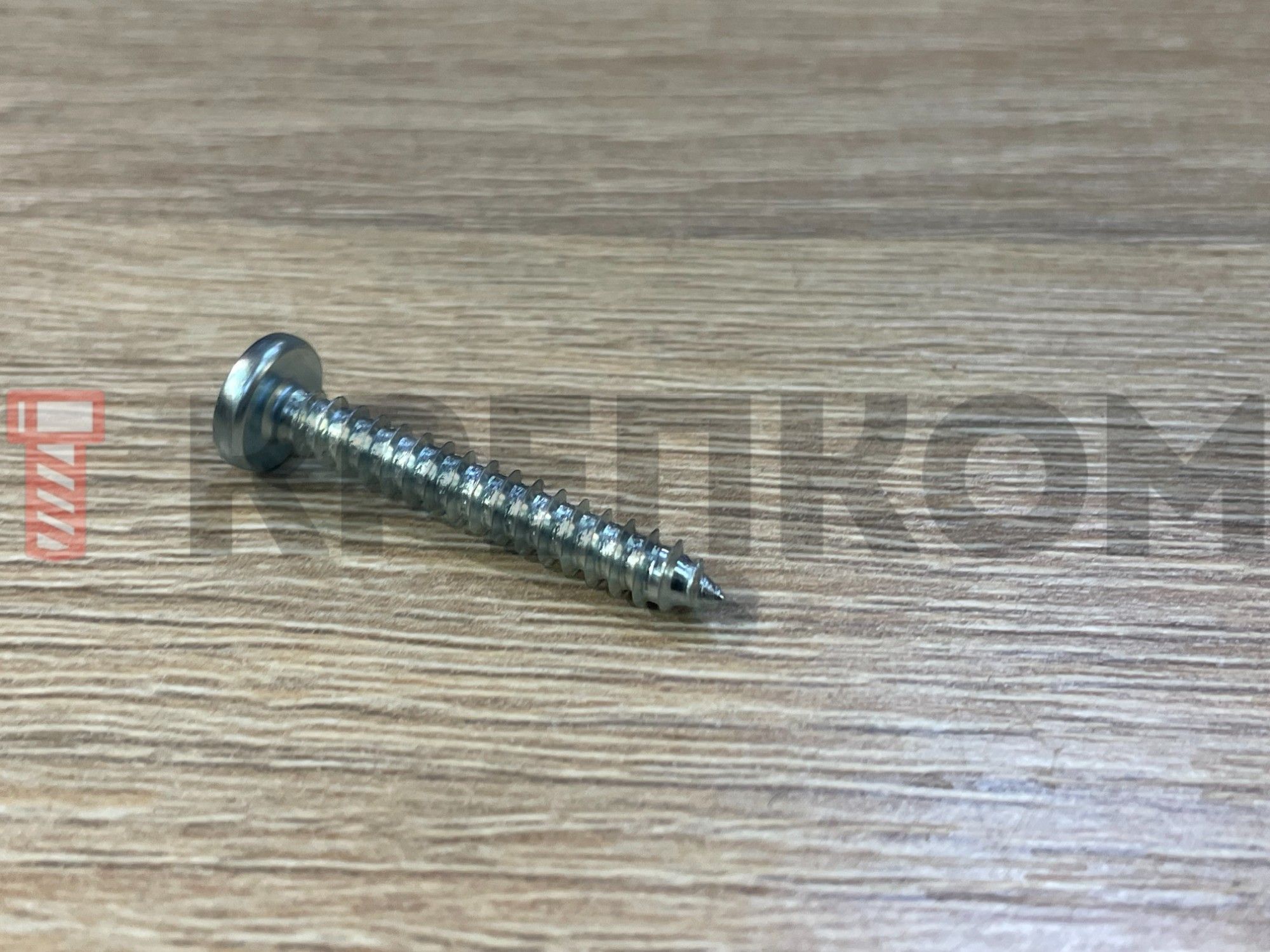 Саморез с полукруглой головкой 4,8х32 DIN 7981 (ISO 7049) форма C, оцинкованный - фото