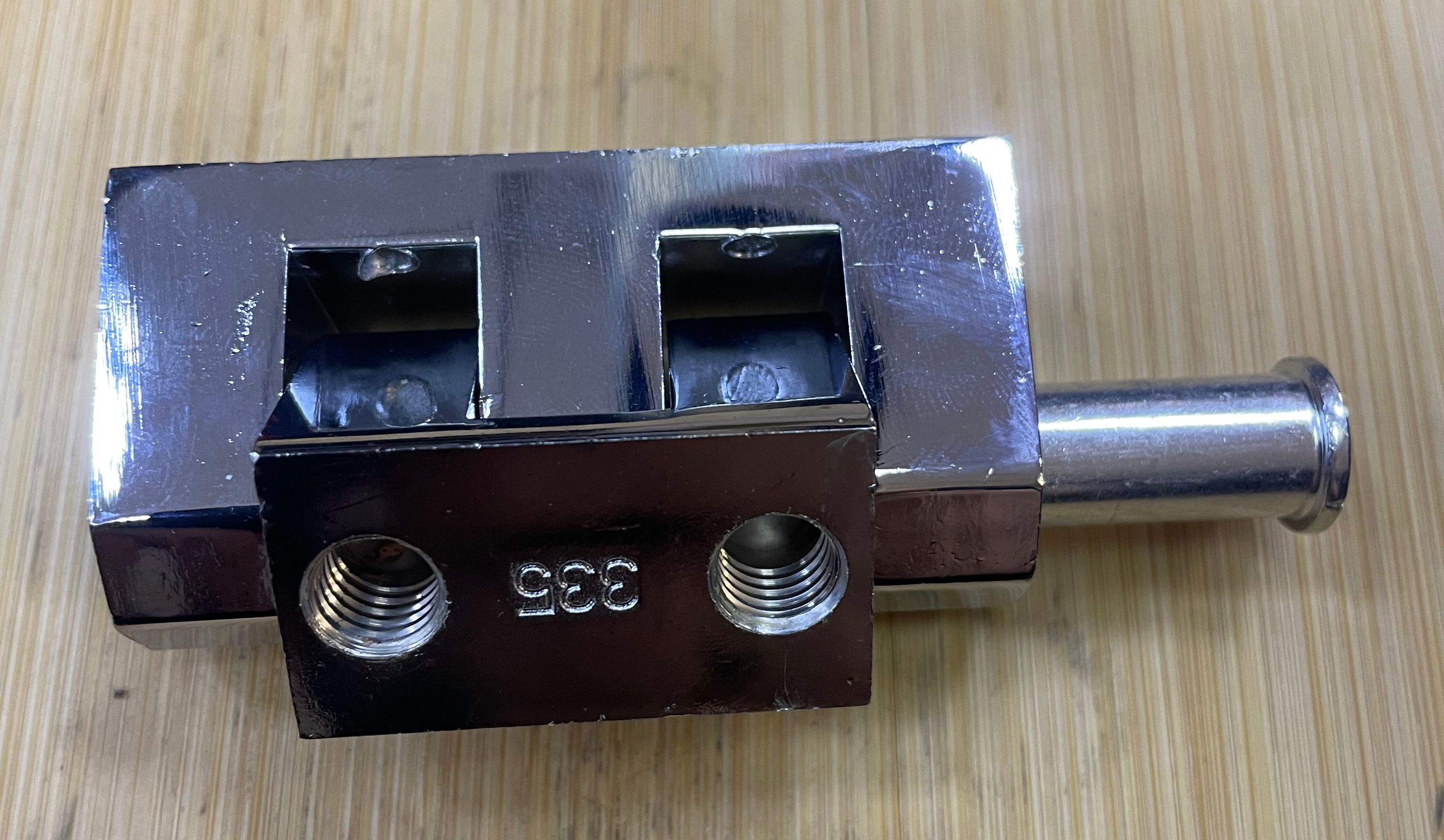 Петля для ящика 30х60 мм, нагрузка 132 кг, L245-3, оцинкованная сталь - фото