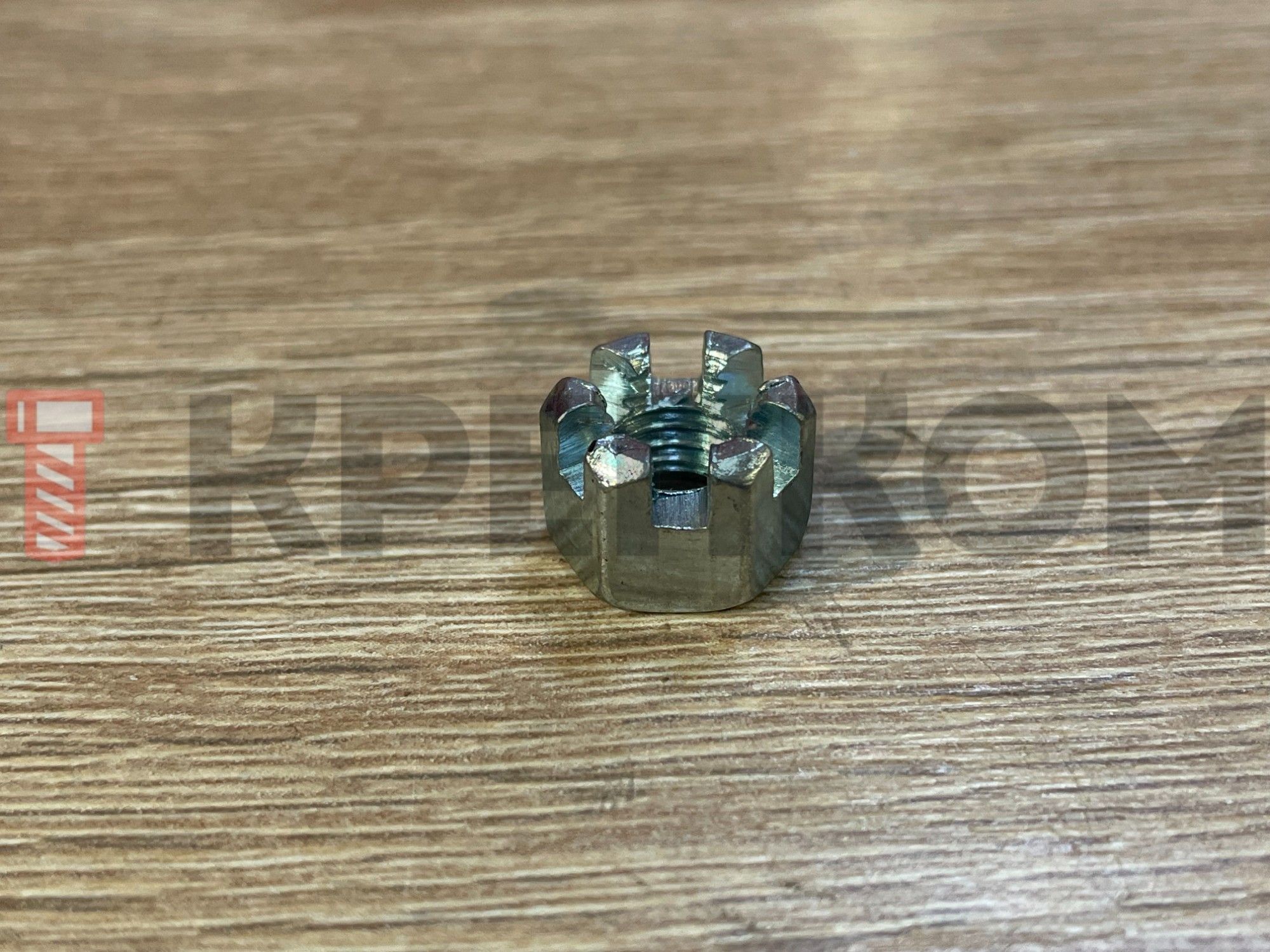 Гайка корончатая (прорезная) DIN 935, класс прочности 6, оцинкованная сталь - фото