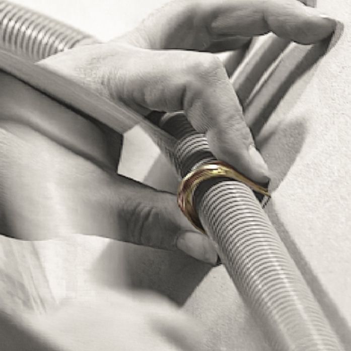 Скоба вставная U-образная для труб Schnabl CF C-Fix, хромированная сталь - фото