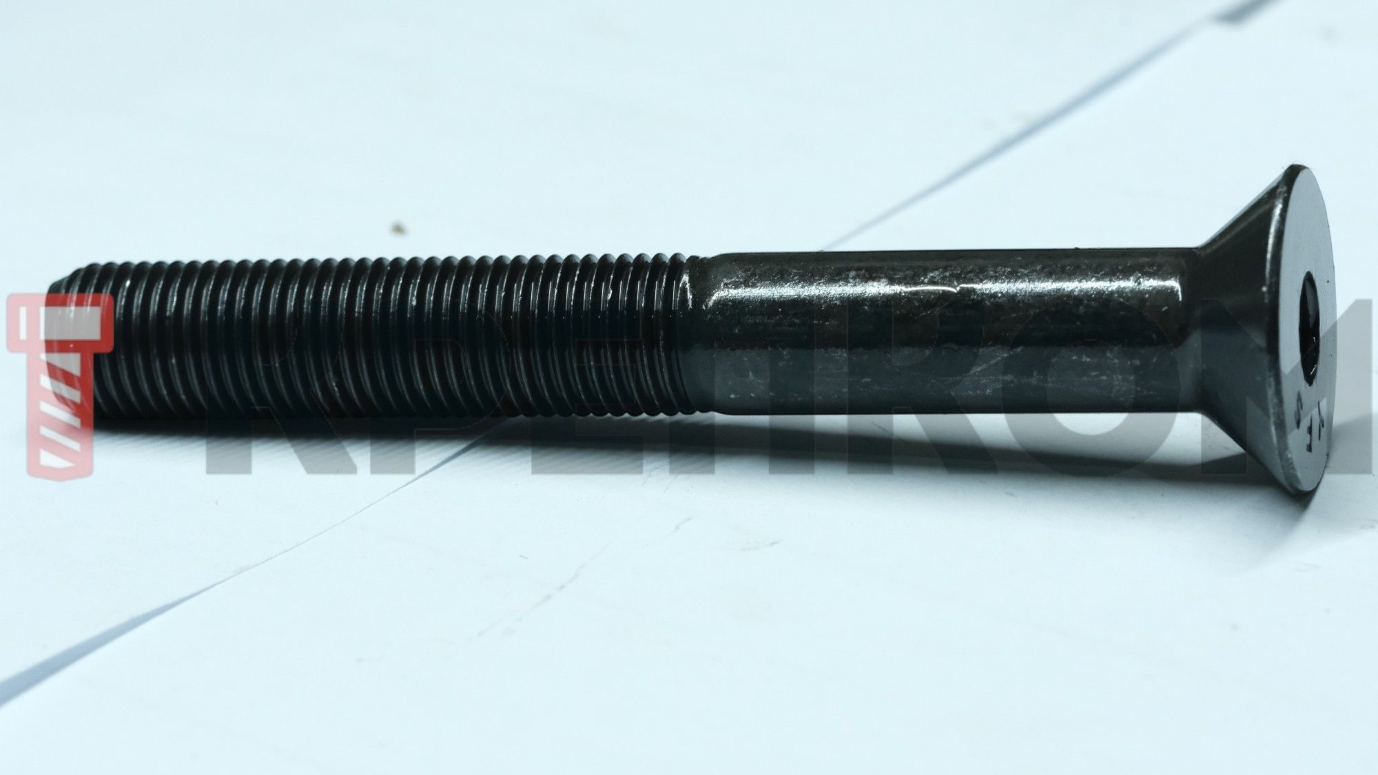 Винт дюймовый с потайной головкой и внутренним шестигранником DIN 7991 UNF (ISO 10642), класс прочности 10.9 (Grade 8) - фото