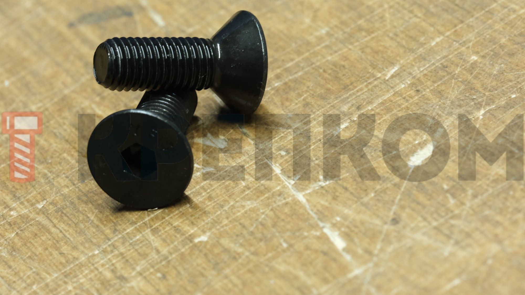 Винт дюймовый с потайной головкой и внутренним шестигранником DIN 7991 UNF (ISO 10642), класс прочности 10.9 (Grade 8) - фото