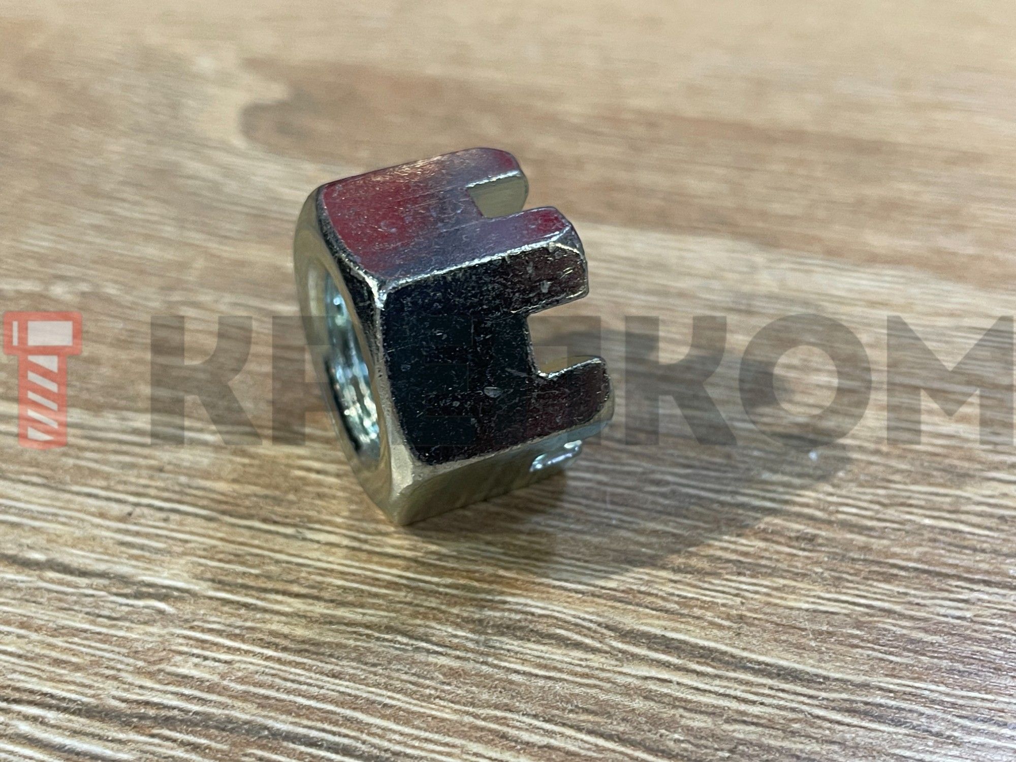 Гайка корончатая (прорезная) DIN 935, класс прочности 6, оцинкованная сталь - фото