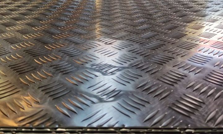 Лист 1,5х600х300 мм рифленый квинтет, алюминий АМцНР - фото