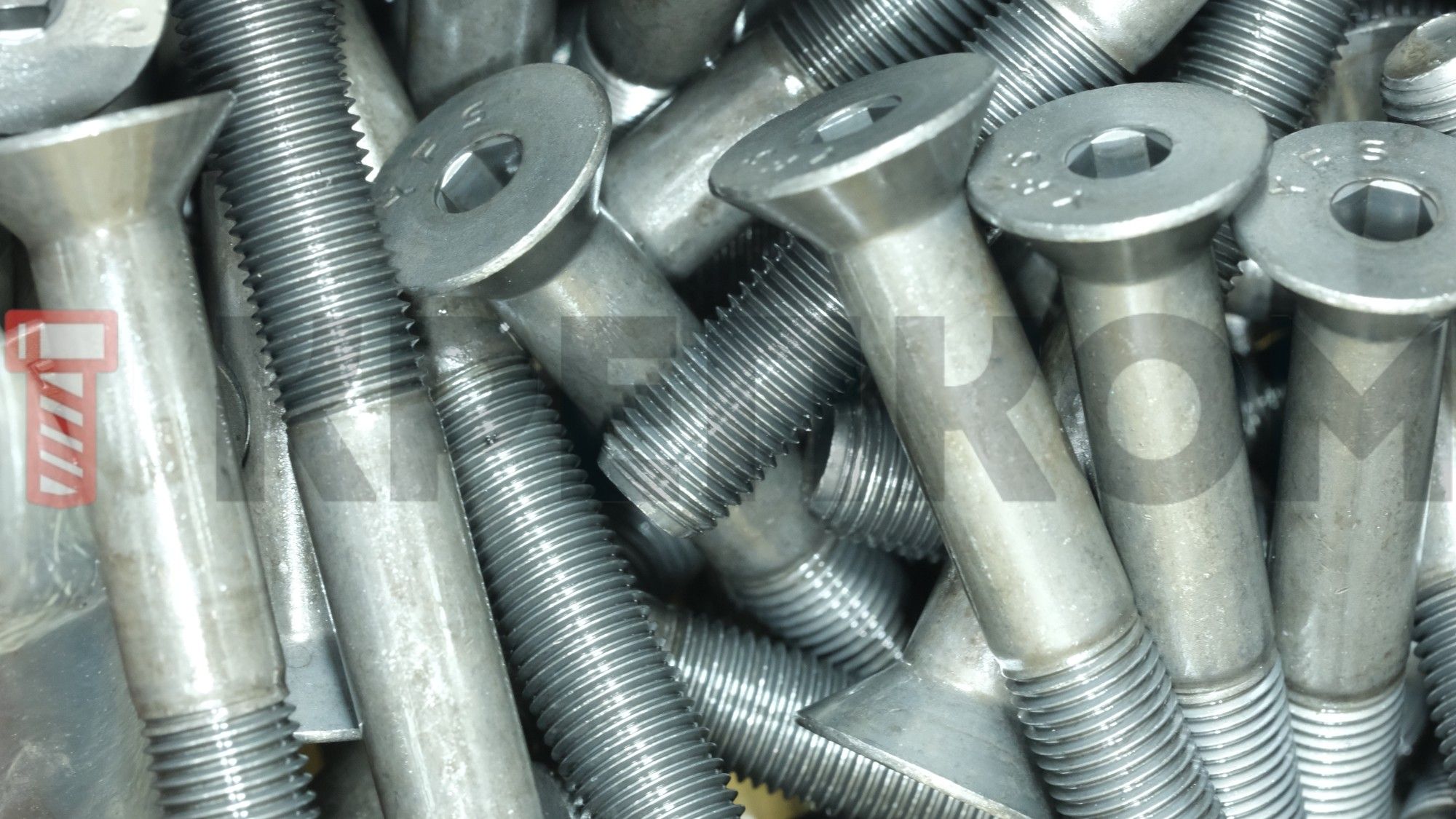 Винт дюймовый с потайной головкой и внутренним шестигранником DIN 7991 UNF (ISO 10642), класс прочности 10.9 (Grade 8) - фото