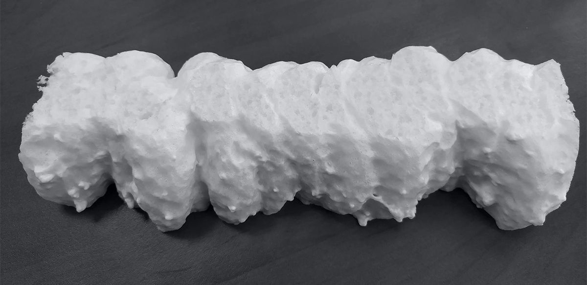 Пена монтажная теплоизоляционная зимняя 890 мл Polynor 70 Mega Therm 20610з - фото