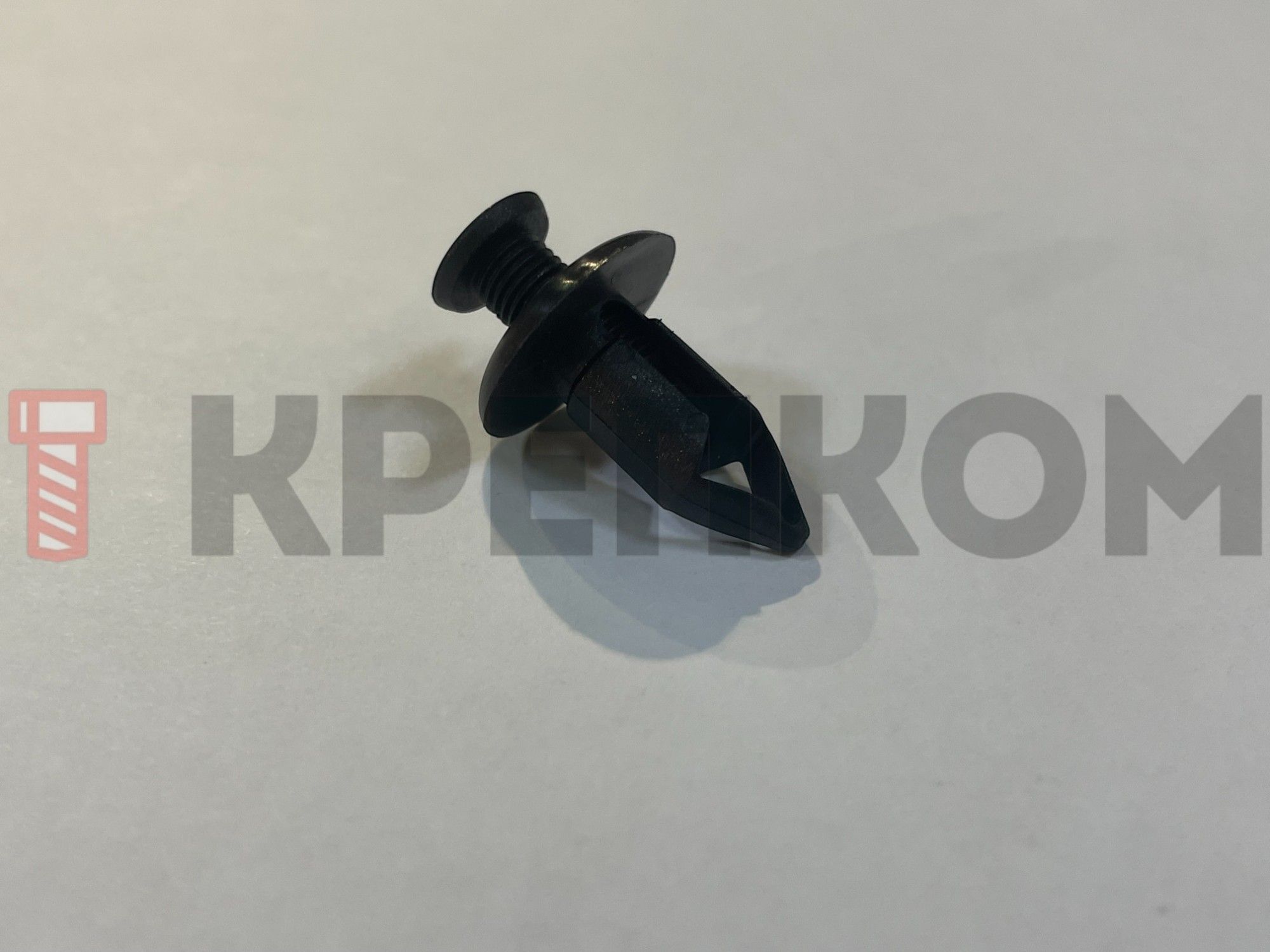 Клипса автомобильная с резьбовым штырьком 1272 - фото