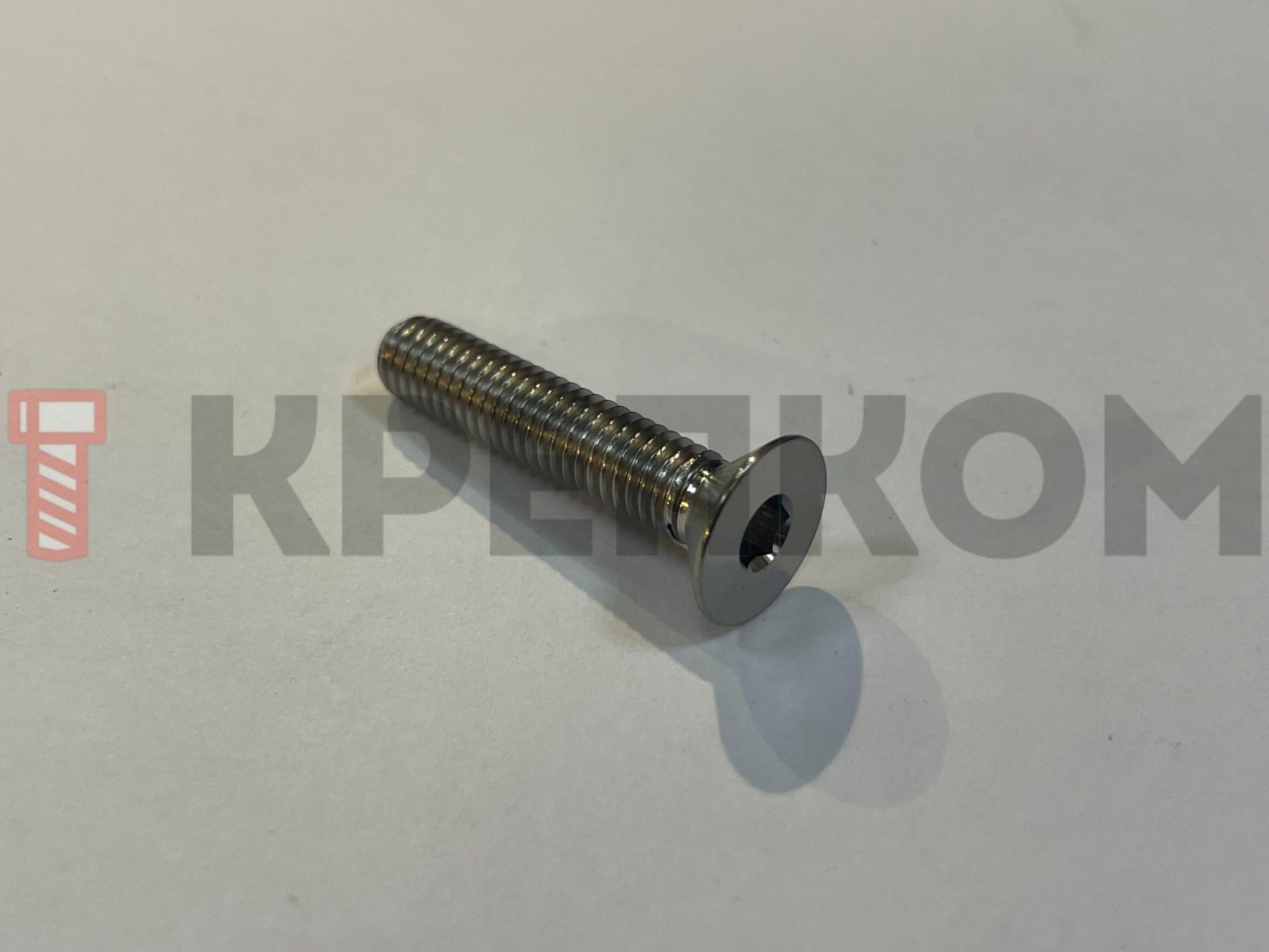 Винт с потайной головкой и внутренним шестигранником ~DIN 7991, титан Gr5 - фото