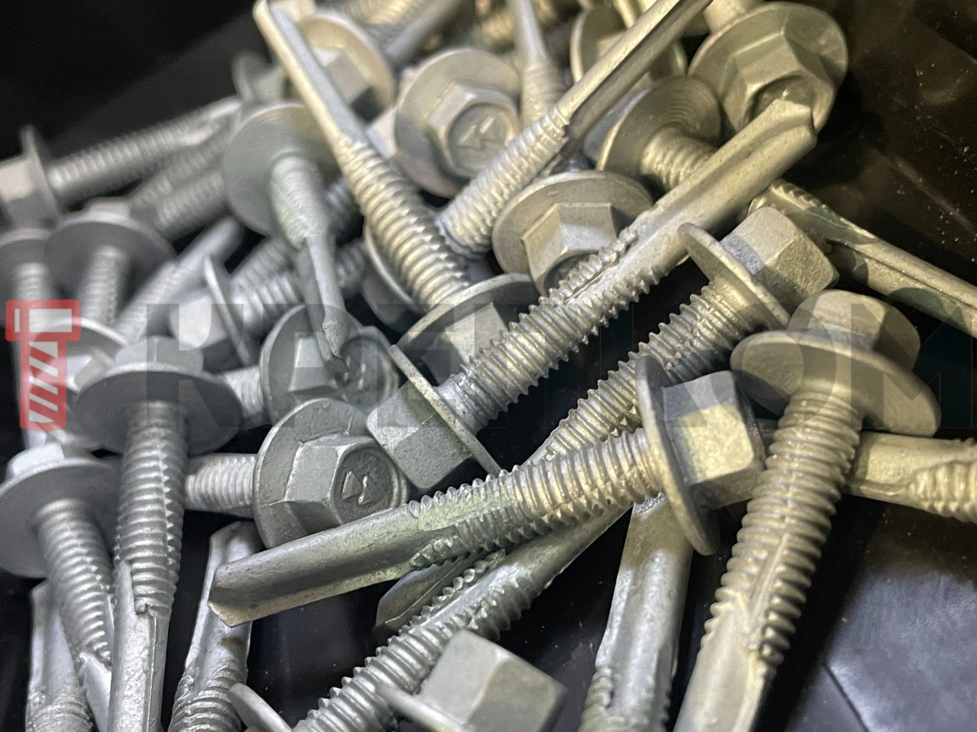 Саморезы с шестигранной головкой и прессшайбой HARPOON HW5-R для профлиста, до 12,5 мм, углеродистая сталь SAE 1022 - фото