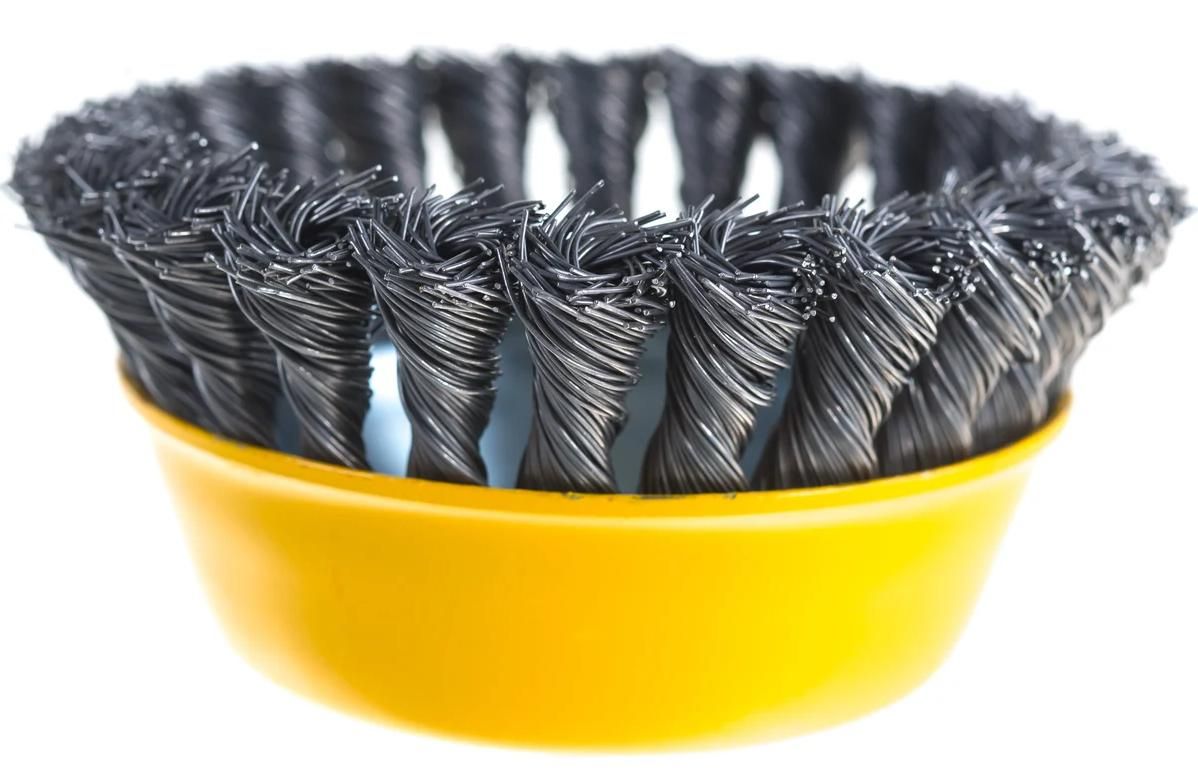 Щетка-крацовка чашечная для УШМ, жгутированная стальная проволока 0,5 мм Stayer Prof  - фото